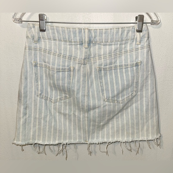 PacSun Blue and White Striped Mini Skirt - Picture 4 of 4